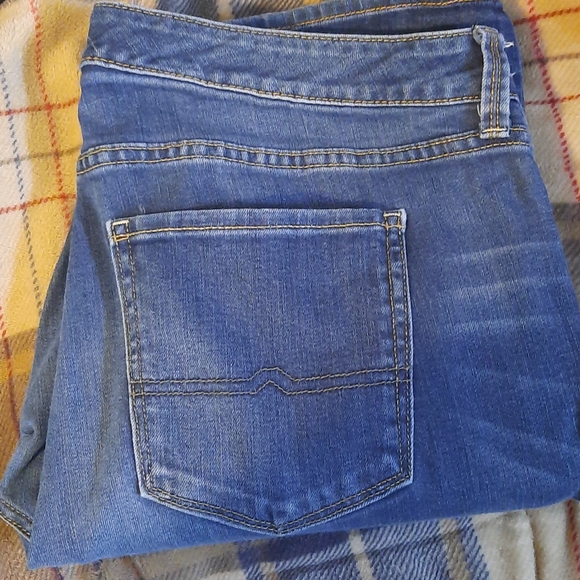 Arizona Jeans - Picture 1 of 2